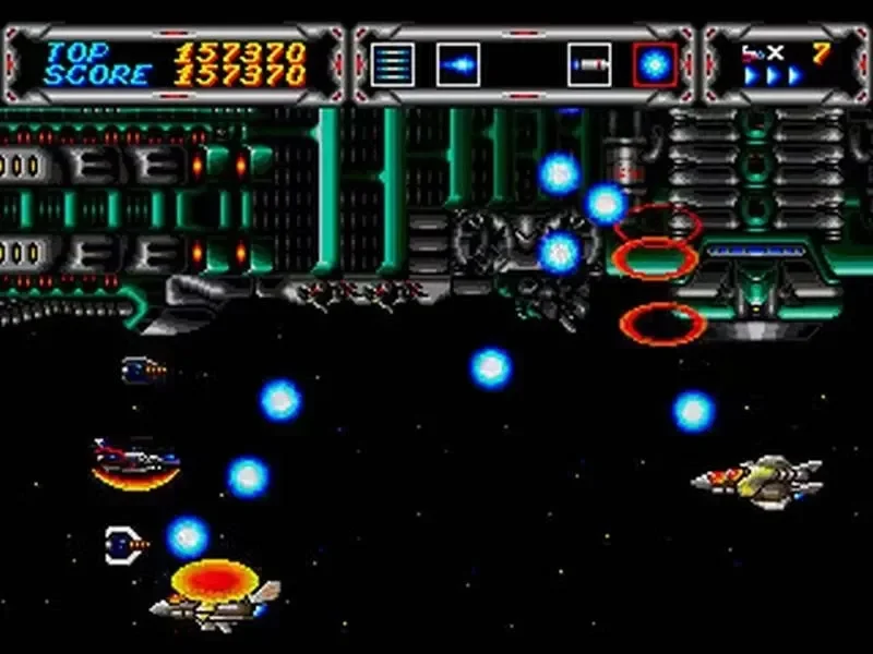 À l’assaut d’un puissant vaisseau intergalactique. Le métal gonde. Détruis-le.